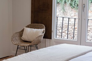 Loft, Balcony, City View | 1 bedroom, desk, iron/ironing board, free WiFi - La Casa del Orfebre (Cuenca)