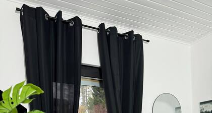 Ferienhaus 100m2 für 6-8 Pers Familien,-tierfreundlich mit Garten/Parkplatz/WLAN