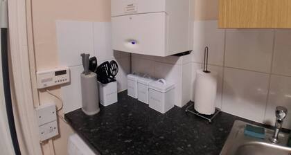 Sunny Southampton 3 Bedroom Apartment