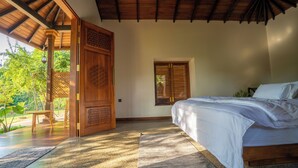 Luxury Double Room, Balcony, Lagoon View - Omkara Rekawa (Netolpitiya)