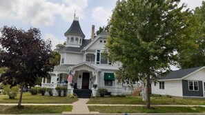 Exterior - Maon House Bed and Breakfast (Richland Center)