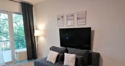 Quiet apartment 4 min from the cathedral with office and balcony