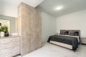 Design Apartment, 2 Bedrooms | Free WiFi, bed sheets - Affittacamere Z&I (Florence)