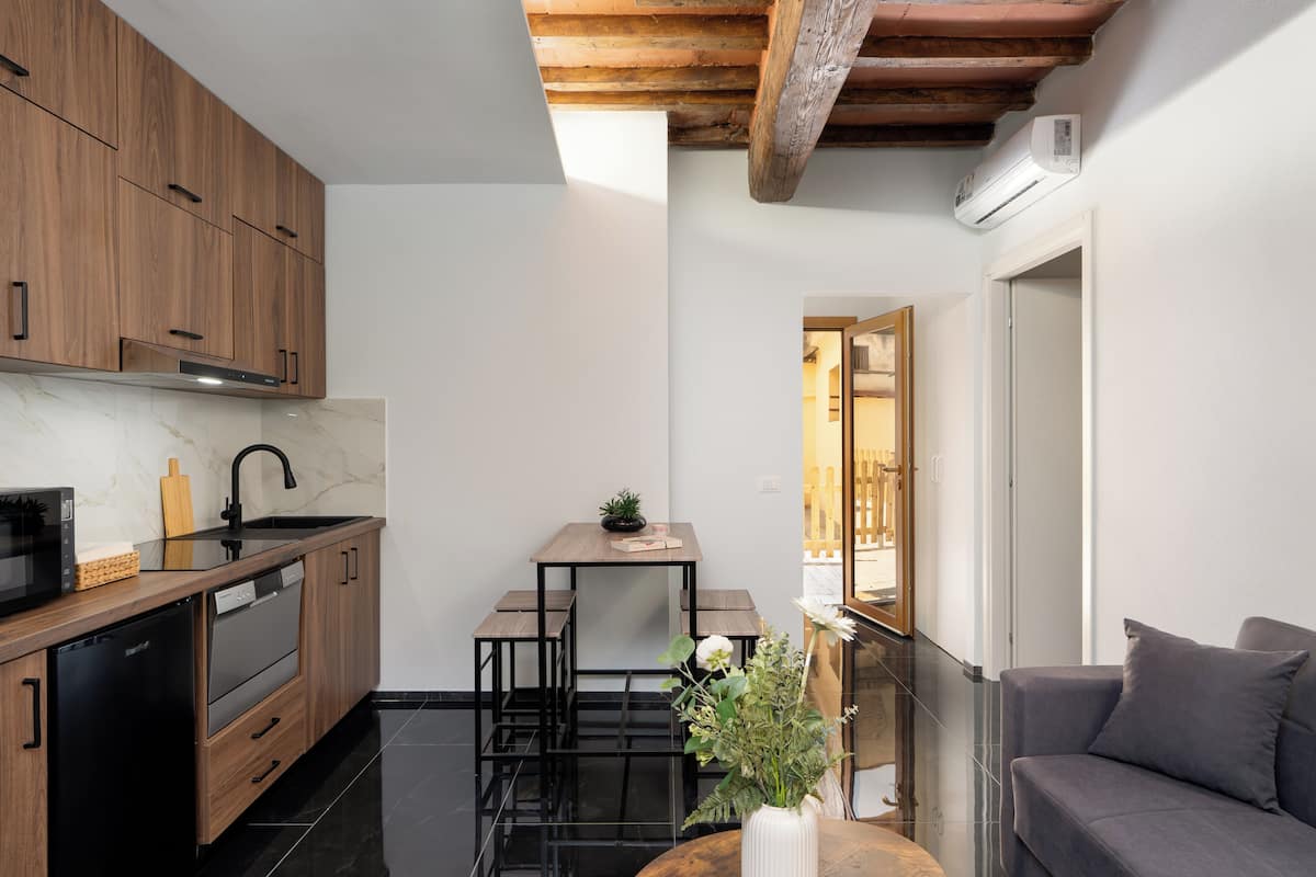 Design Apartment, 1 Bedroom | Living area | TV