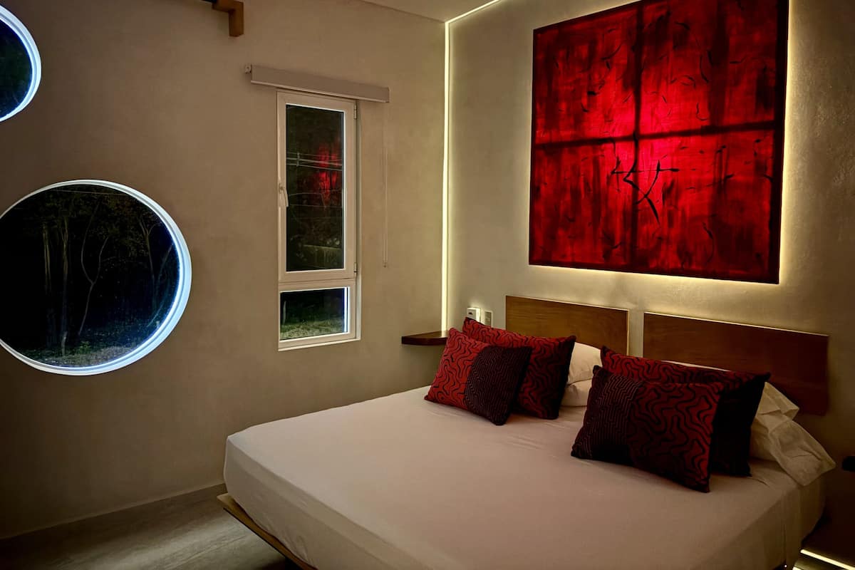 Design-Apartment, mit Bad, Poolblick (Supérieur)