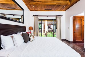 5 bedrooms, iron/ironing board, WiFi, bed sheets - Beachfront Villa in  Playa Langosta, Tamarindo! (Playa Langosta)