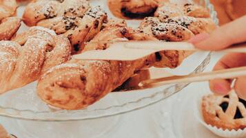 Az árban foglalt svédasztalos reggeli mindennap