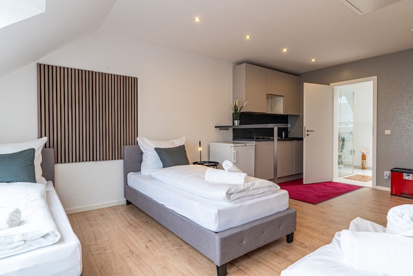 4 bedrooms, iron/ironing board, free WiFi, bed sheets - Cologne-Pulheim Saphierhaus I 180m2 (Pulheim)