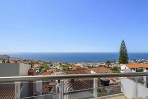 Property grounds - Villa Atlantic Sunrise by Villa Plus (Funchal)