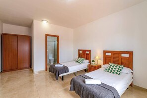 3 chambres, Wi-Fi, draps fournis