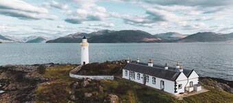 Eilean Sionnach Lighthouse Cottage