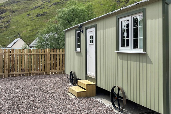 Exterior | Shepherds Cabin - Shepherds Holidays, Kilmallieu