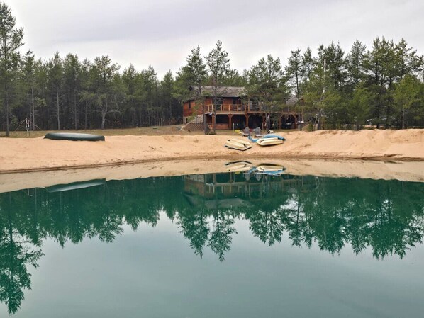 Exterior - The Land in the Pines-Cabin (Necedah)