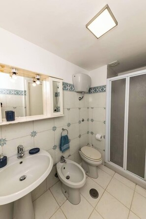 House, Terrace | Bathroom