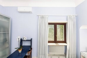 House, Terrace | Living area