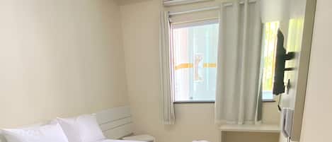 Superior Double Room, Private Bathroom | Desk, laptop workspace, free WiFi