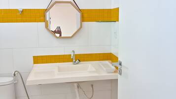 Superior Double Room, Private Bathroom | Bathroom | Shower, soap, toilet paper