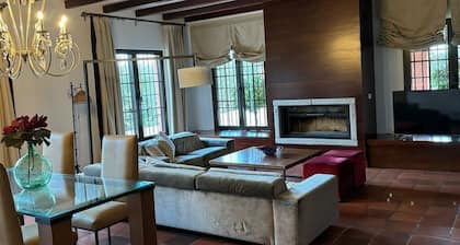 Luxury villa at the gates of the Sierra Norte of Seville