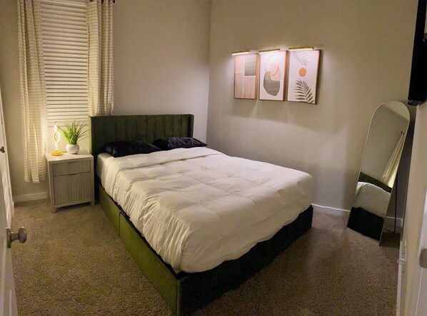 3 bedrooms, WiFi, bed sheets