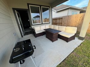 Terrace/patio - Relax, Renew, Refresh - SF House (Houston)