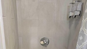 Comfort Apartment | Bathroom - Prashad Nagar Apartments Georgetown (Georgetown)