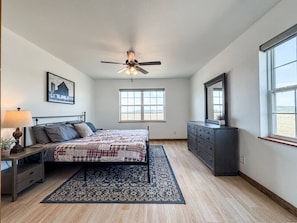 Desk, iron/ironing board, travel cot, WiFi - Fredericksburg Farmhouse at The Sanctuary (Gillespie County)