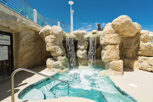 Resort-Style Living at Mariner's Club – Steps from Pools, Marina, & Ocean Views!