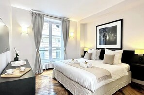 4 soverom, skrivebord, strykejern/-brett og wi-fi (inkludert)