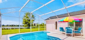 A heated pool - ref 996PF. Stunning villa. South facing pool. Pet friendly (Loughman)