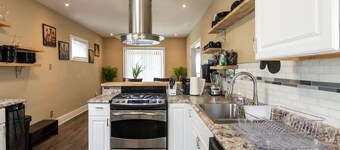 Kickback House  (Small Events Ok, Sleeps 12 w/ bar & smoke room)