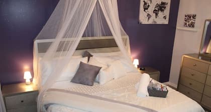 Luxurious Room near Stadiums, Detroit & Royal Oak