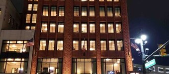 Luxurious Room near Stadiums, Detroit & Royal Oak