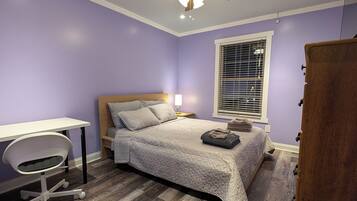 4 quartos, cofres nos quartos, escrivaninha