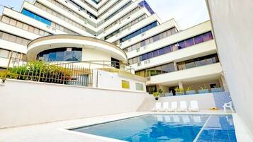 Family Apartment | Pool | Outdoor pool