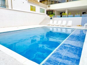 Outdoor pool - Apartamentos Centro Internacional - Rodadero by SOHO (Santa Marta)