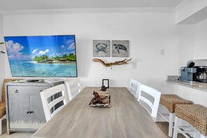 Condo, 1 Queen Bed with Sofa bed (Seacrest 904) | Dining - Seacrest 904 (Gulf Shores)