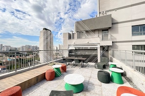 Basic Studio | Outdoor dining