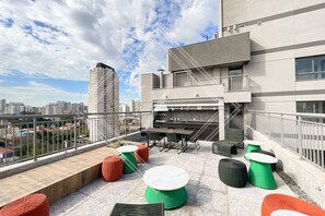 Basic Studio | Outdoor dining