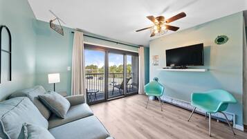 Condo, 1 Queen Bed with Sofa bed (Seaside Beach & Racquet 1315) | Living area