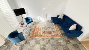 Smart TV, books, computer monitors