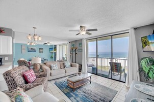 Condo, 1 Queen Bed with Sofa bed (Seaside Beach & Racquet 3305) | Living area