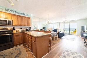 Condo, Multiple Beds (Seaside Beach & Racquet 3504) | Private kitchen