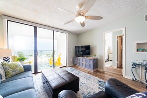 Leilighet, flere senger (Seaside Beach & Racquet 3504) | Oppholdsområde