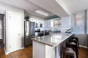Condo, Multiple Beds (Seaside Beach & Racquet 4412) | Private kitchen | Oven