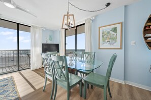 Condo, Multiple Beds (Seaside Beach & Racquet 4507) | Dining