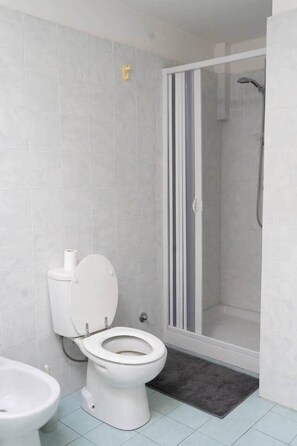 Shower, hair dryer, bidet - Teatro Bellini, appartamento centro storico (Catania)
