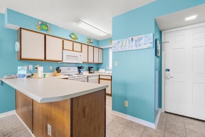 Condo, 1 King Bed (Seaside Beach & Racquet 4909) | Private kitchen | Oven, toaster