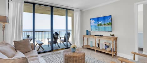 コンドミニアム ベッド (複数台) (Seaside Beach & Racquet 5917) | リビング エリア