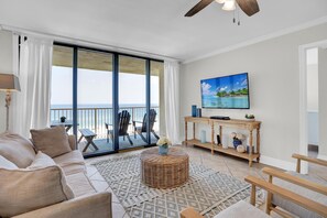 Living area - Seaside Beach & Racquet 5917 (Orange Beach)
