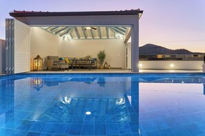 Imagen sin descripción, 2 de 61, botón